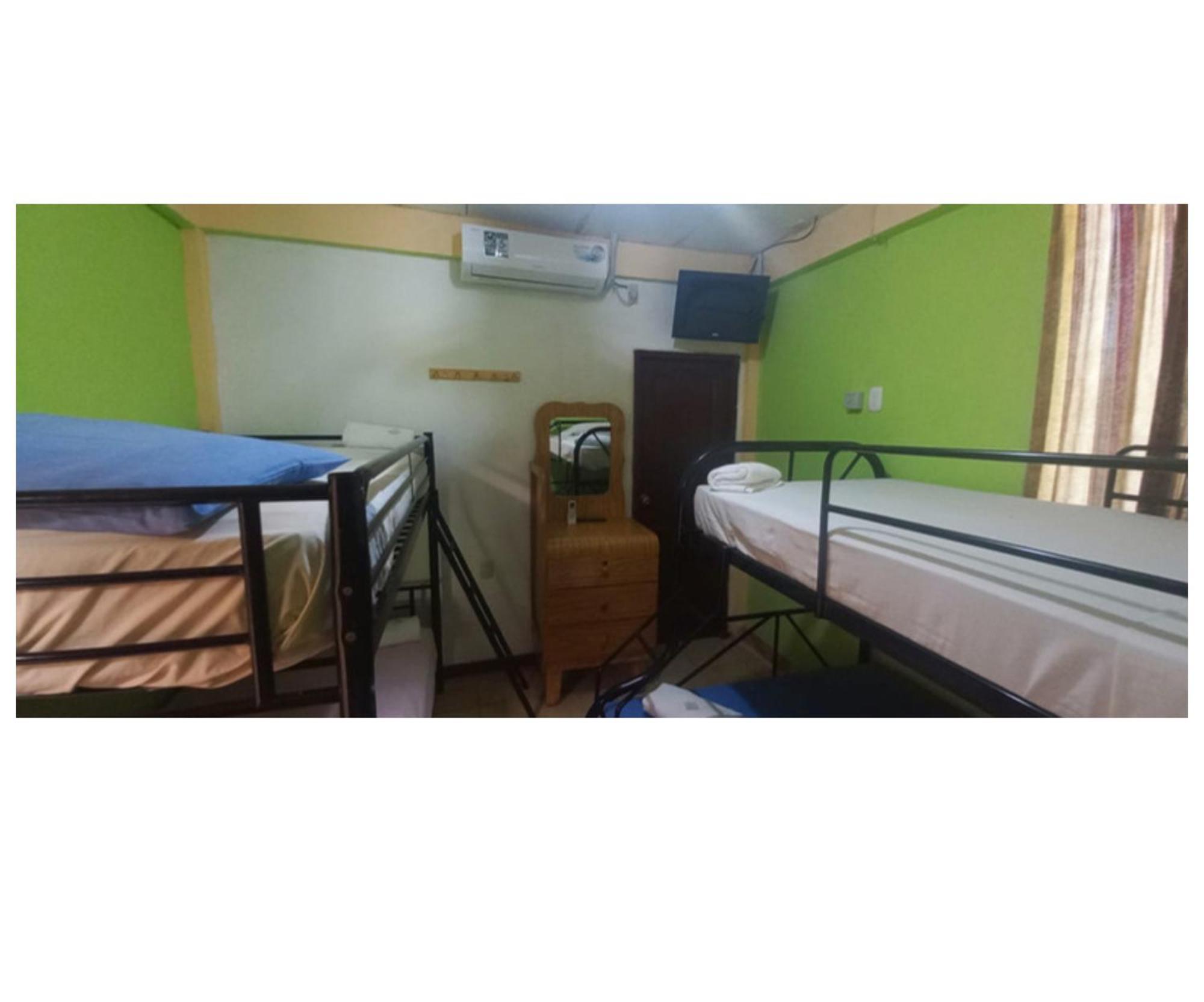 Hostal San Antonio เลออน ภายนอก รูปภาพ