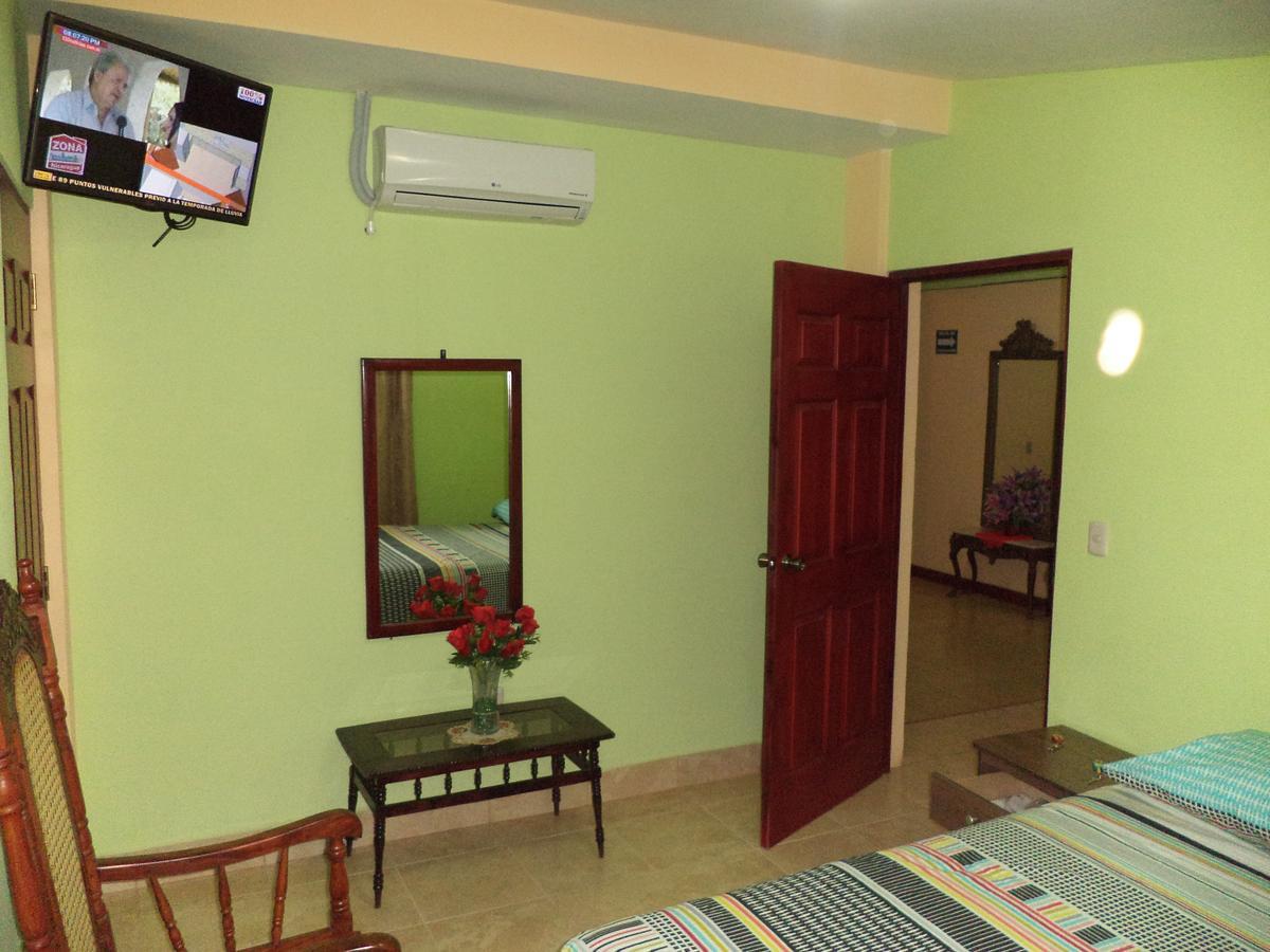 Hostal San Antonio เลออน ภายนอก รูปภาพ