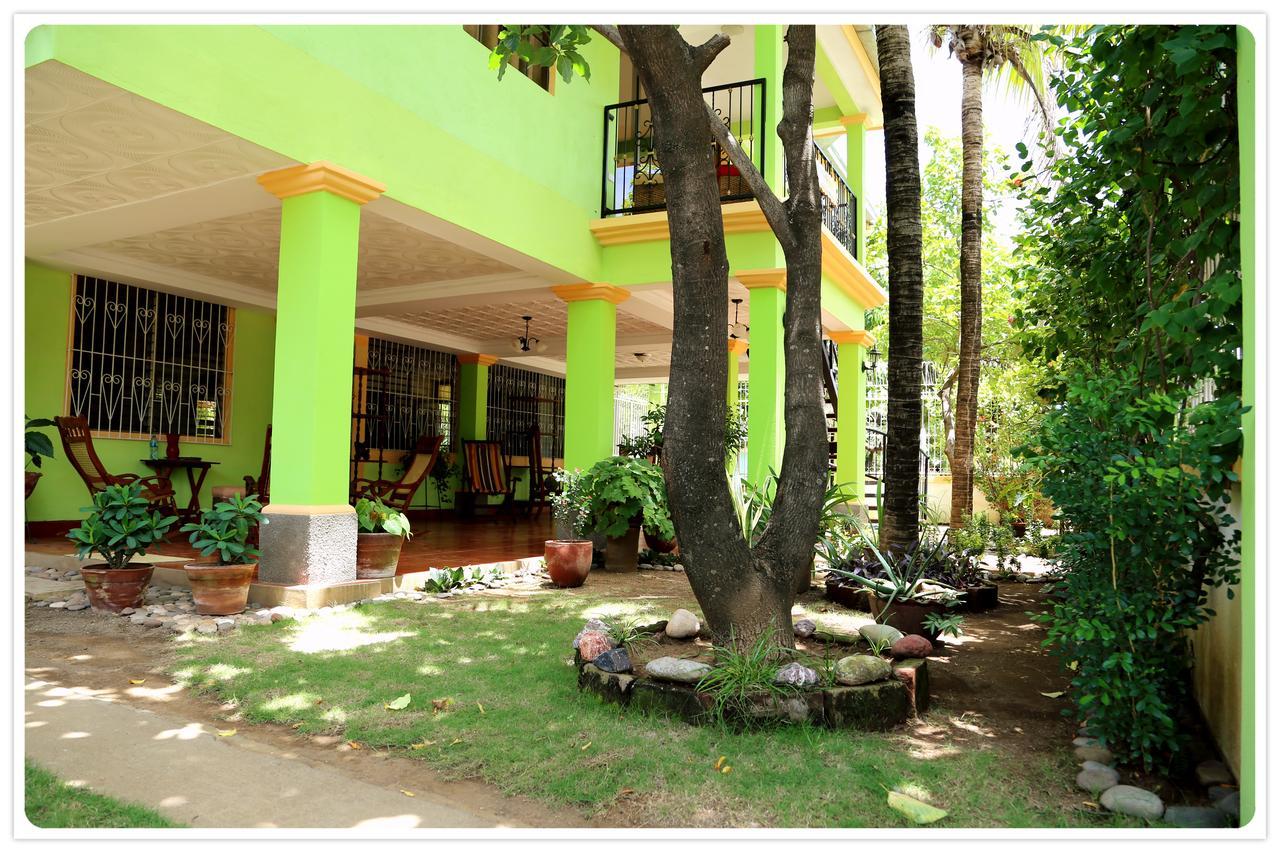 Hostal San Antonio เลออน ภายนอก รูปภาพ
