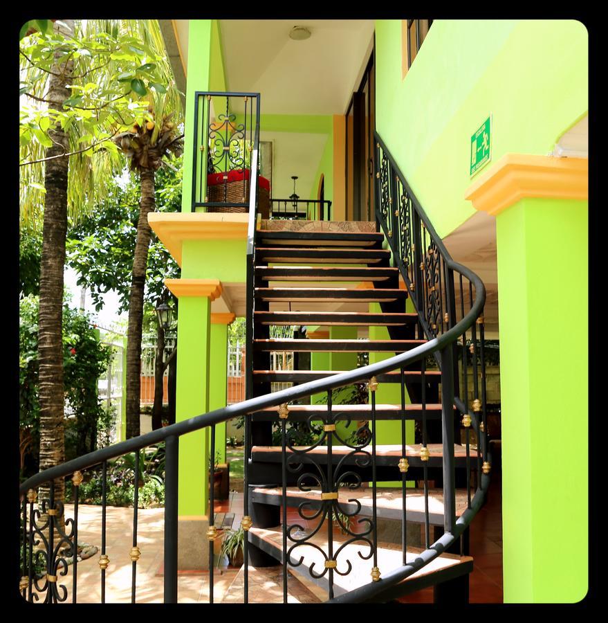 Hostal San Antonio เลออน ภายนอก รูปภาพ