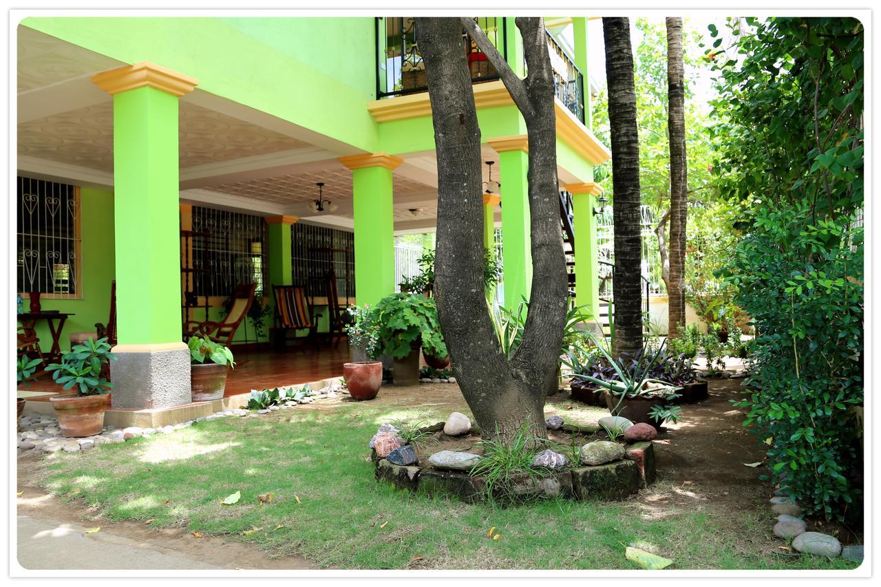 Hostal San Antonio เลออน ภายนอก รูปภาพ